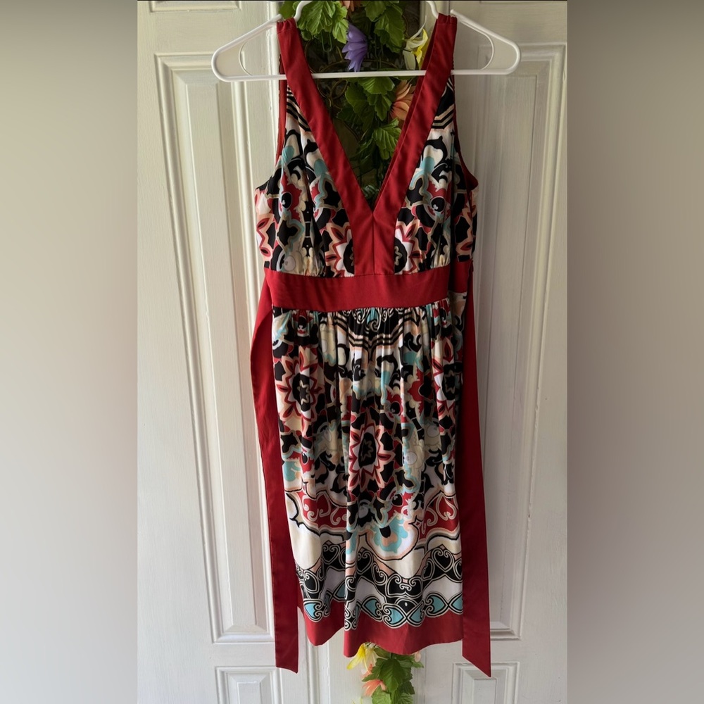 TRULLI Coral White Black Blue Tan Print Design satin feel Dress Womens size 10